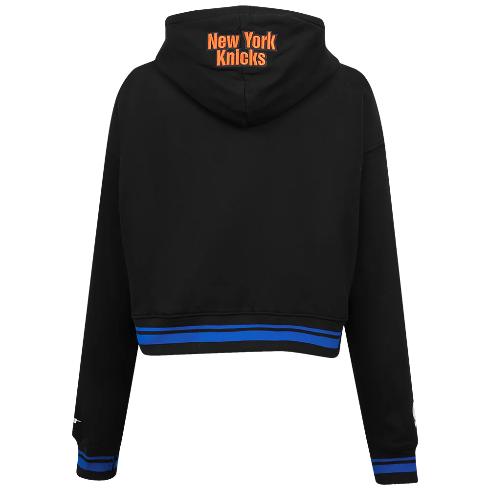 NBA NEW YORK KNICKS SCRIPT TAIL WOMEN'S RIB FLEECE CROPPED PULLOVER HOODIE (BLACK/ROYAL BLUE/BLACK) - Image 3