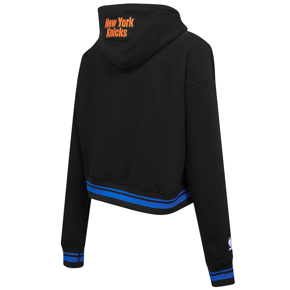 NBA NEW YORK KNICKS SCRIPT TAIL WOMEN'S RIB FLEECE CROPPED PULLOVER HOODIE (BLACK/ROYAL BLUE/BLACK) - Image 4