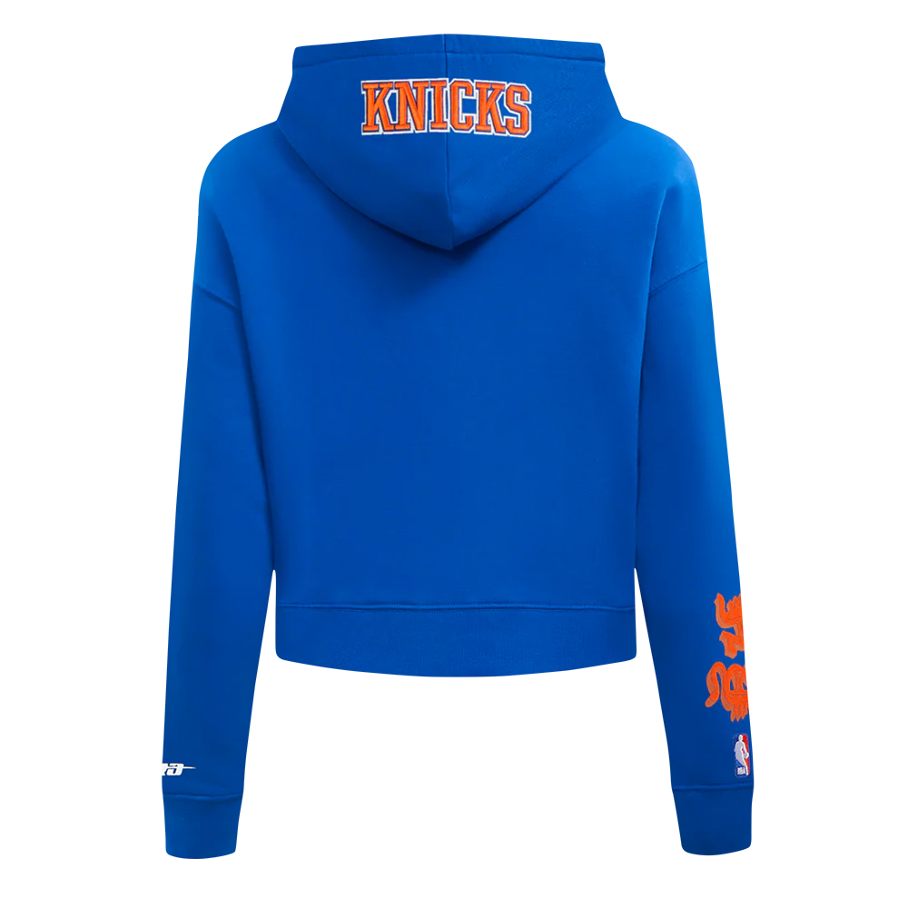 NBA NEW YORK KNICKS OLD ENGLISH WOMEN'S FLC CROPPED PO HOODIE (ROYAL BLUE) - Image 5