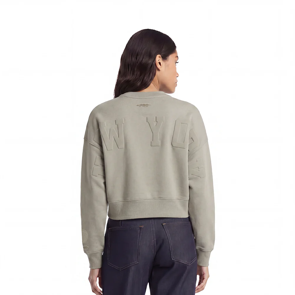 NBA NEW YORK KNICKS WINGSPAN WOMEN'S FLEECE CREWNECK (TAUPE)