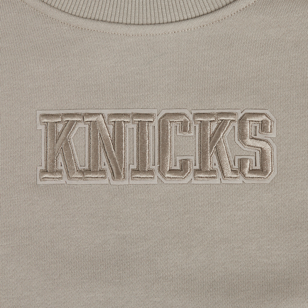 NBA NEW YORK KNICKS WINGSPAN WOMEN'S FLEECE CREWNECK (TAUPE) - Image 8