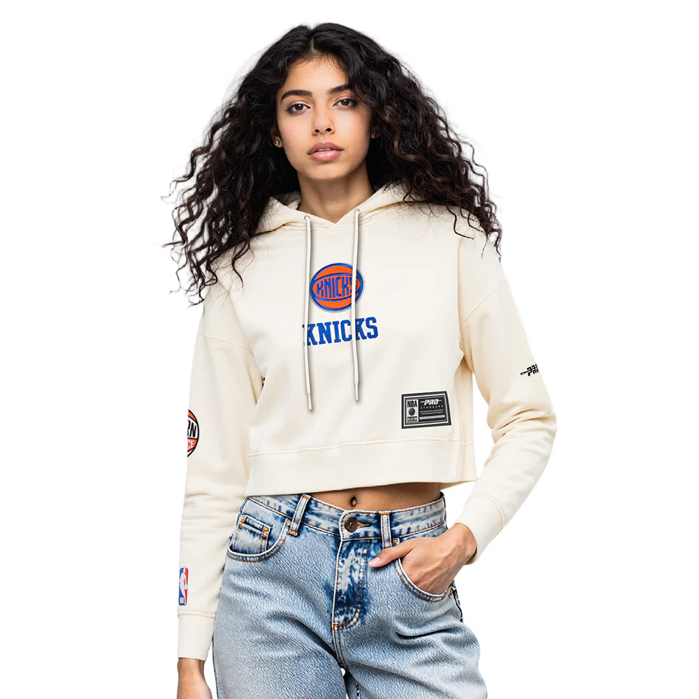 NBA NEW YORK KNICKS MODERN ORIGINALS WOMEN'S FLC CROPPED PO HOODIE (EGGSHELL)