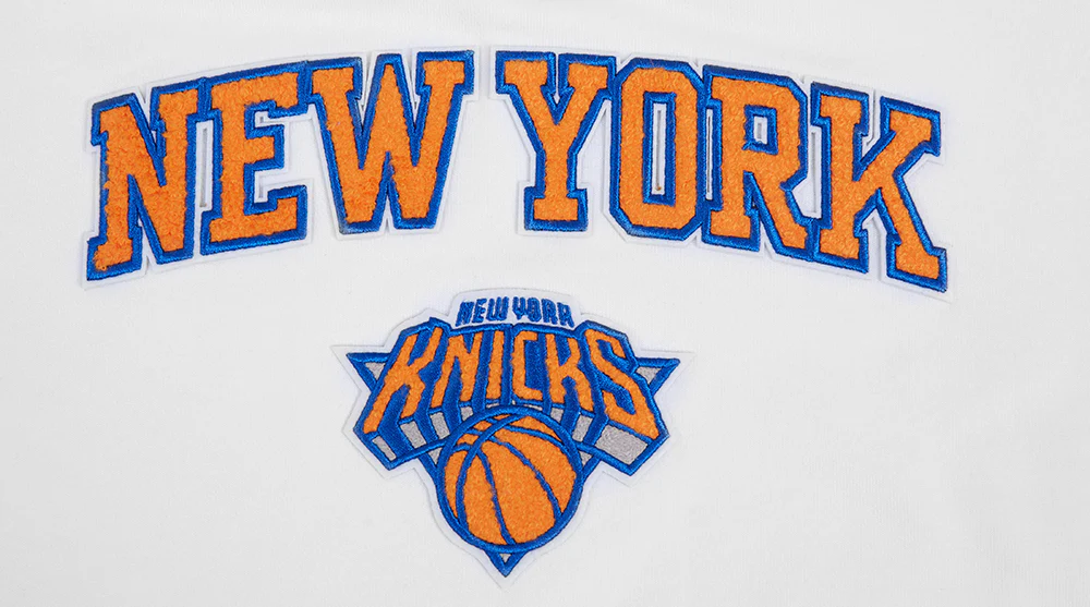 NBA NEW YORK KNICKS CLASSIC WOMEN'S FLEECE CREWNECK (WHITE) - Image 5