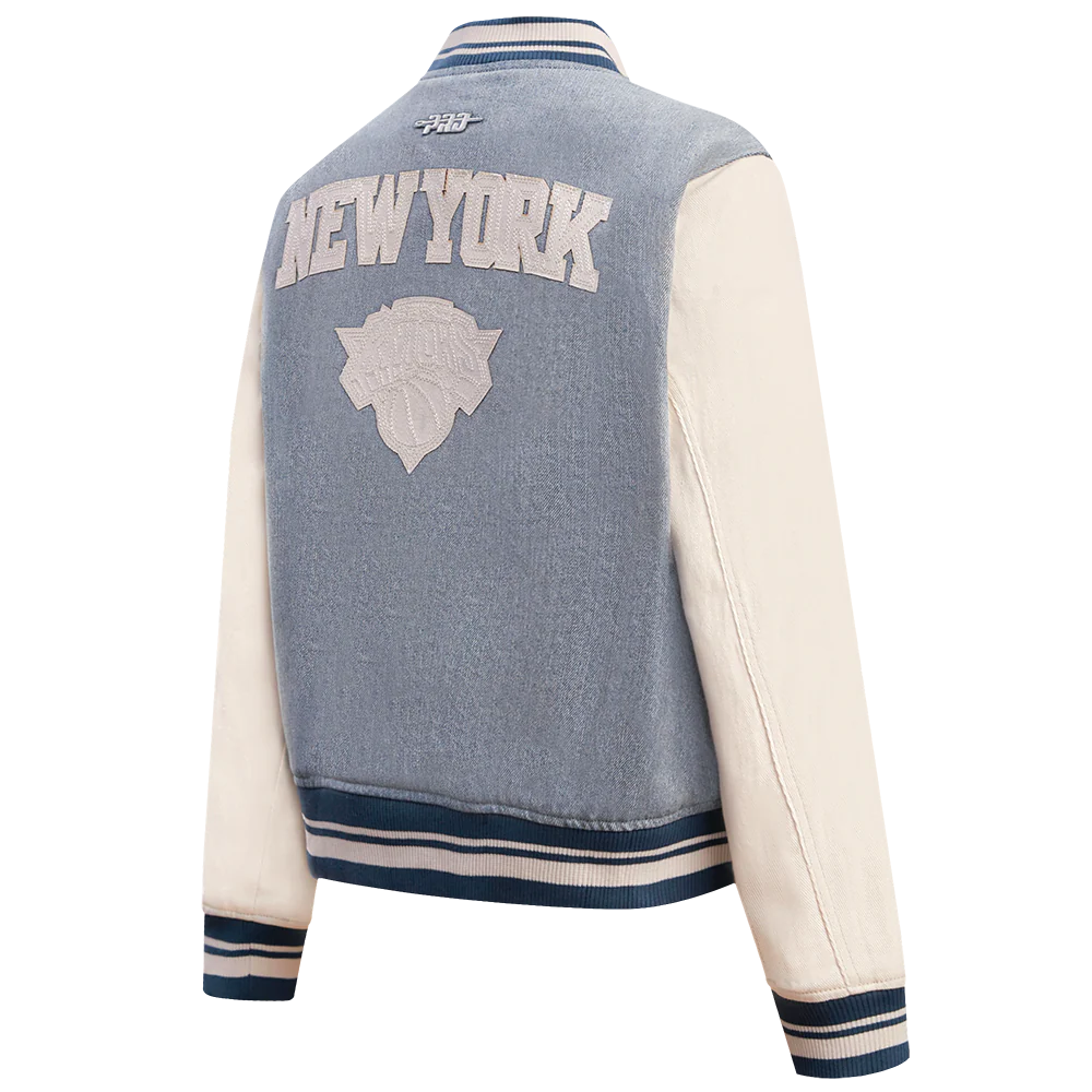 NBA NEW YORK KNICKS VARSITY BLUES WOMEN'S DENIM VARSITY JACKET (DENIM/LINEN) - Image 4