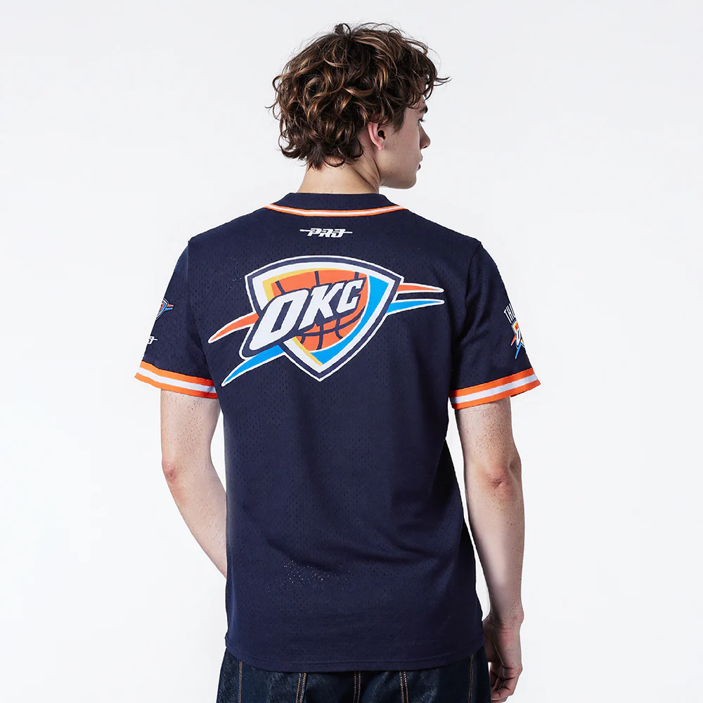 NBA OKLAHOMA CITY THUNDER SHAI GILGEOUS-ALEXANDER #2 CLASSIC MESH PNN MEN'S MESH BUTTON DOWN SHIRT (MIDNIGHT NAVY/ORANGE) - Image 2