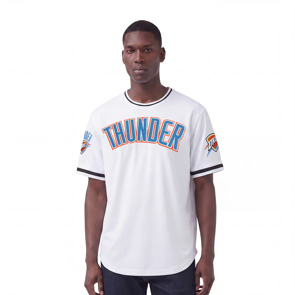 NBA OKLAHOMA CITY THUNDER CLASSIC CHENILLE MEN'S TEE (WHITE)