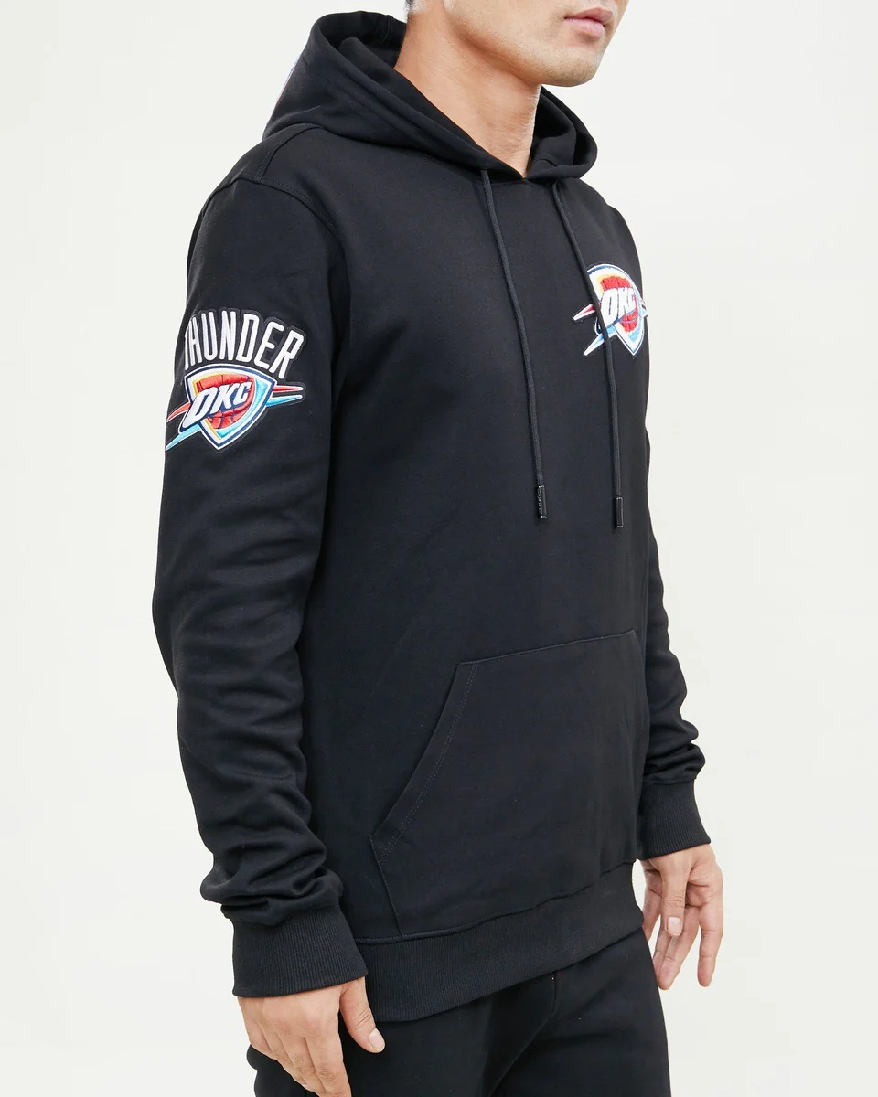NBA OKLAHOMA CITY THUNDER CLASSIC CHENILLE MEN'S PULLOVER HOODIE (BLACK) - Image 2