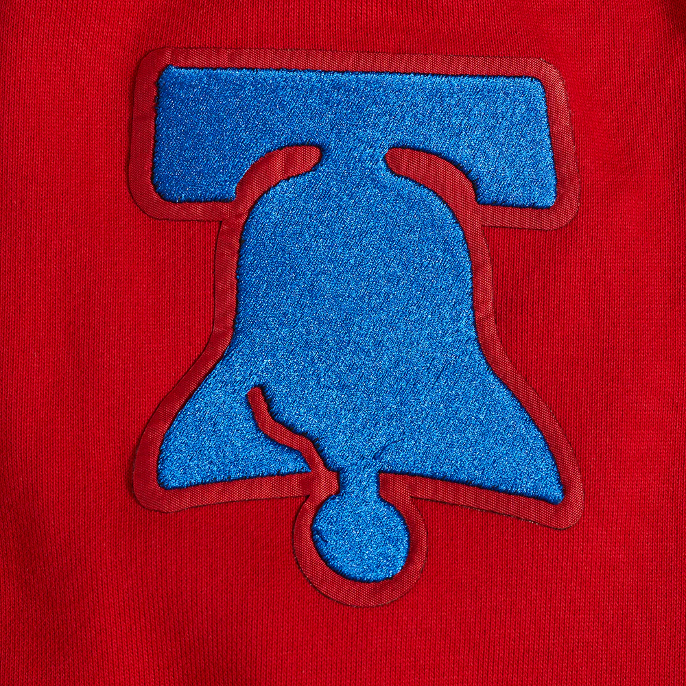 NBA PHILADELPHIA 76ERS OLD ENGLISH MEN'S PULLOVER HOODIE (RED) - Image 6