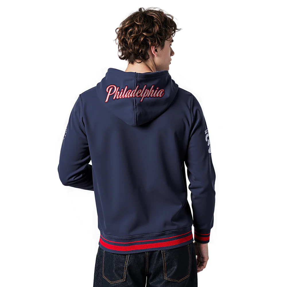 NBA PHILADELPHIA 76ERS CITY EDITION 25-26 MEN'S RIB FLC PO HOODIE (MIDNIGHT NAVY/RED/MIDNIGHT NAVY) - Image 2