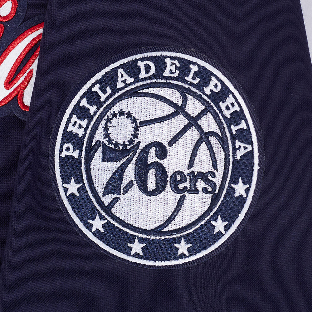 NBA PHILADELPHIA 76ERS CITY EDITION 25-26 MEN'S RIB FLC PO HOODIE (MIDNIGHT NAVY/RED/MIDNIGHT NAVY) - Image 7