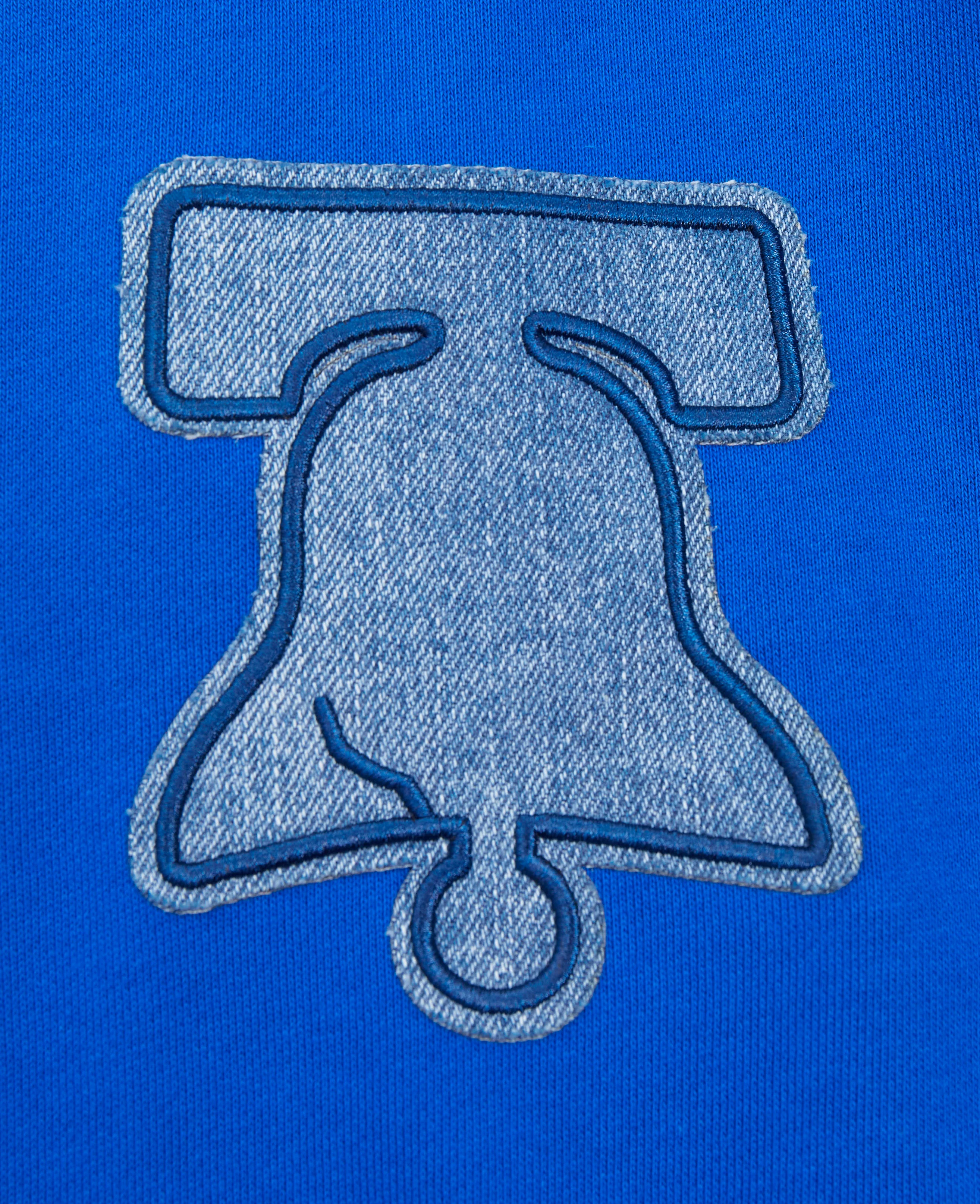 NBA PHILADELPHIA 76ERS VARSITY BLUES MEN'S PULLOVER HOODIE (ROYAL BLUE) - Image 6