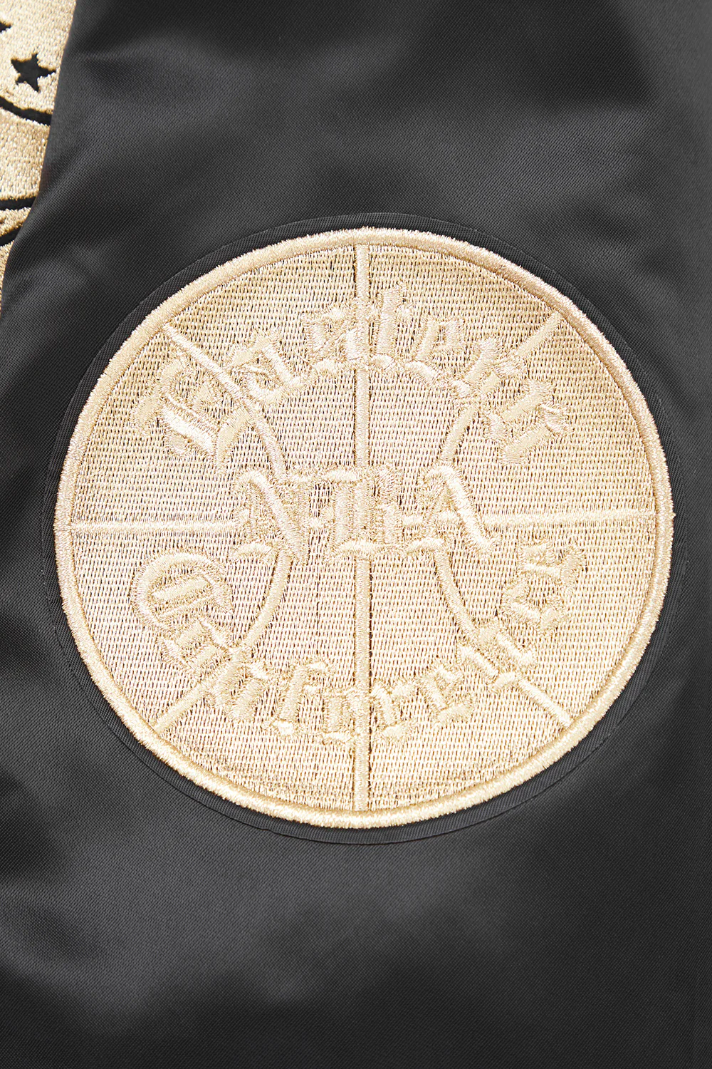 NBA PHILADELPHIA 76ERS GOLD LOGO SATIN JACKET (BLACK) - Image 7
