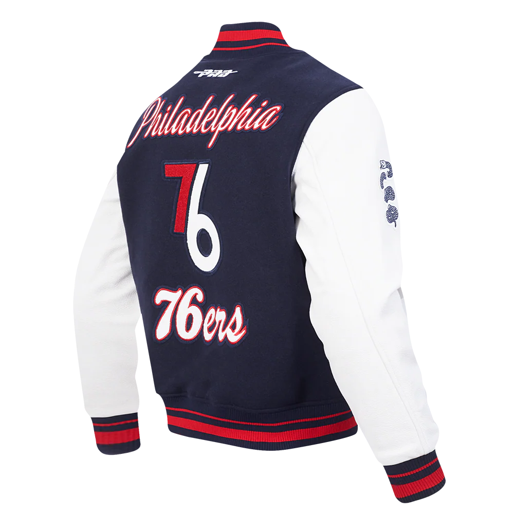 NBA PHILADELPHIA 76ERS CITY EDITION 25-26 MEN'S RIB WOOL VARSITY JACKET (MIDNIGHT NAVY/RED/MIDNIGHT NAVY) - Image 4