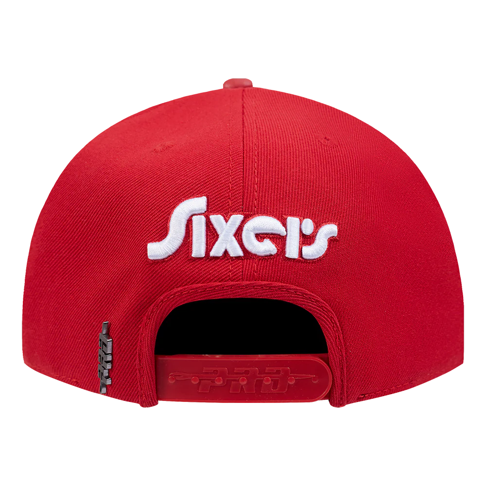 NBA PHILADELPHIA 76ERS CITY EDITION 24-25 PINCH FRONT SNAPBACK HAT (RED) - Image 4
