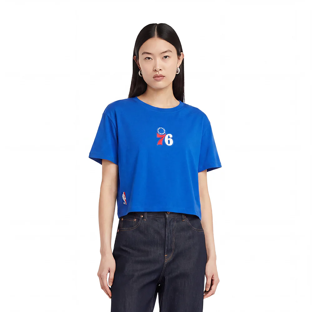PHILADELPHIA 76ERS WINGSPAN WOMEN'S SJ BOXY TEE (ROYAL BLUE) - Image 2