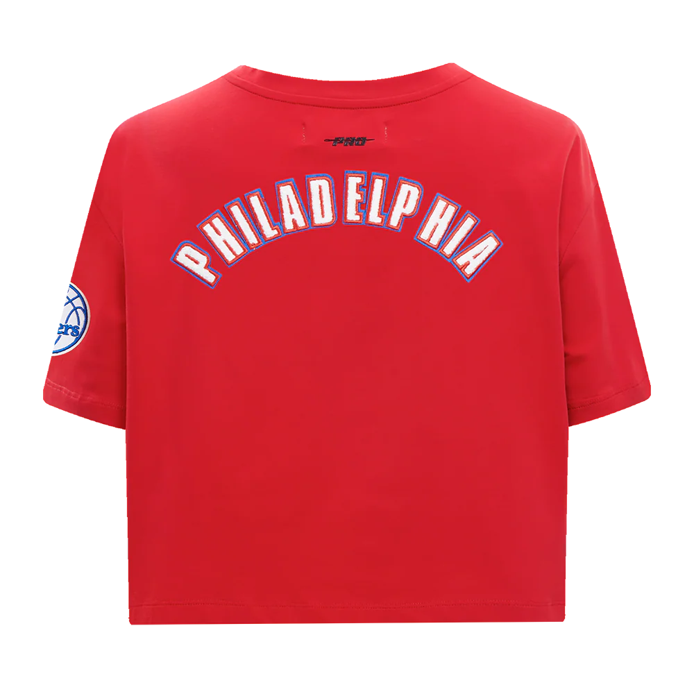 NBA PHILADELPHIA 76ERS CLASSIC WOMEN'S BOXY TEE (RED) - Image 6