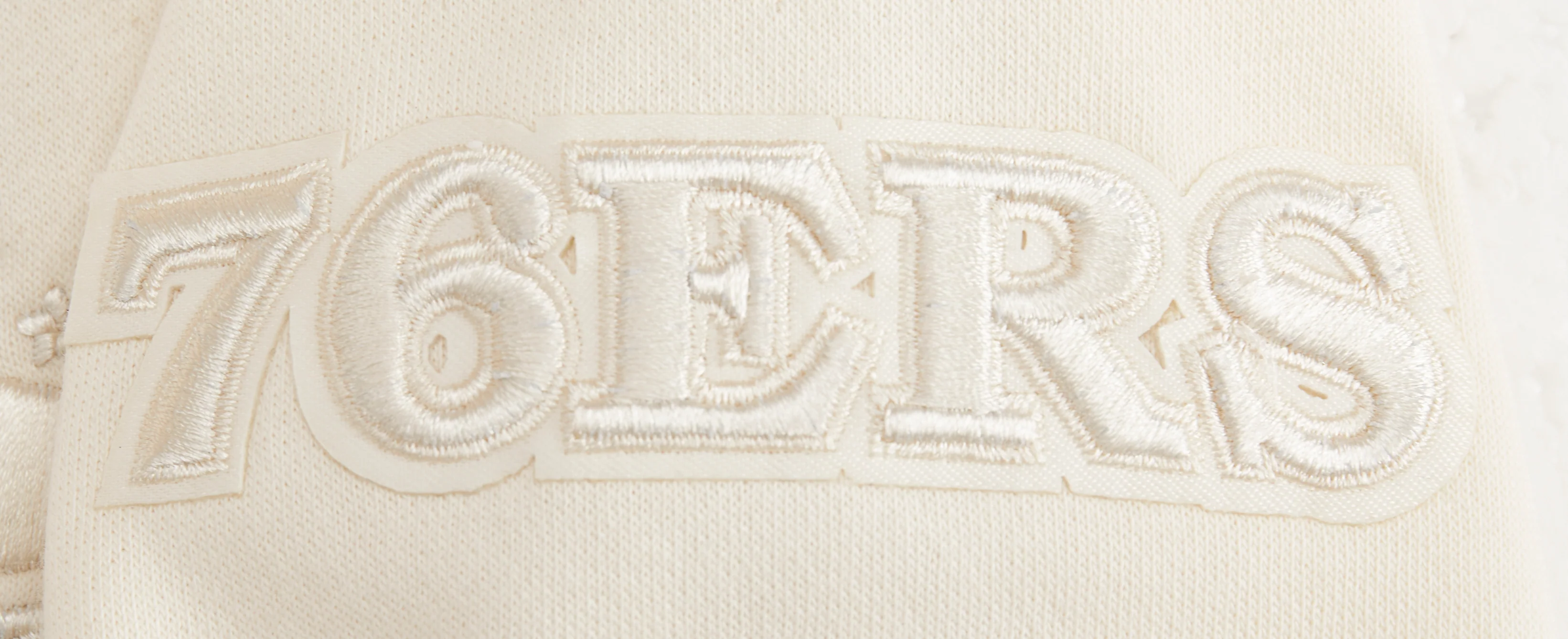 NBA PHILADELPHIA 76ERS NEUTRAL BIG BOYS FLEECE PULLOVER HOODIE (EGGSHELL) - Image 5
