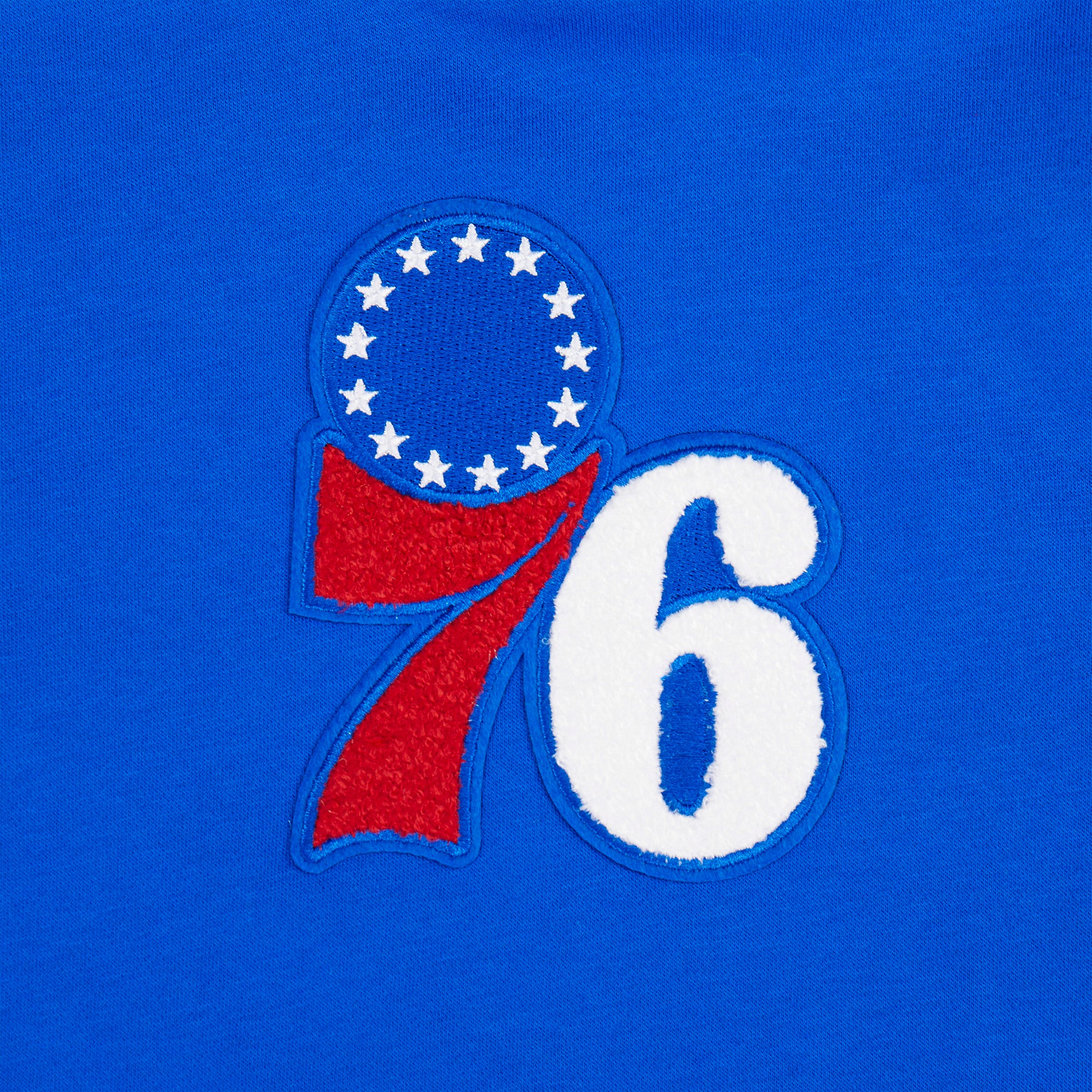 NBA PHILADELPHIA 76ERS RETRO CLASSIC BIG BOYS RIB FLEECE PULLOVER HOODIE (ROYAL BLUE/RED) - Image 6