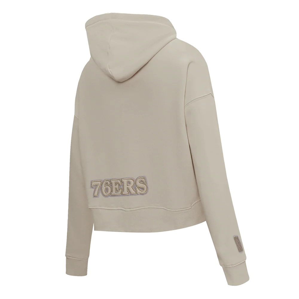 NBA PHILADELPHIA 76ERS NEUTRAL WOMEN'S CROPPED PULLOVER HOODIE (TAUPE) - Image 4