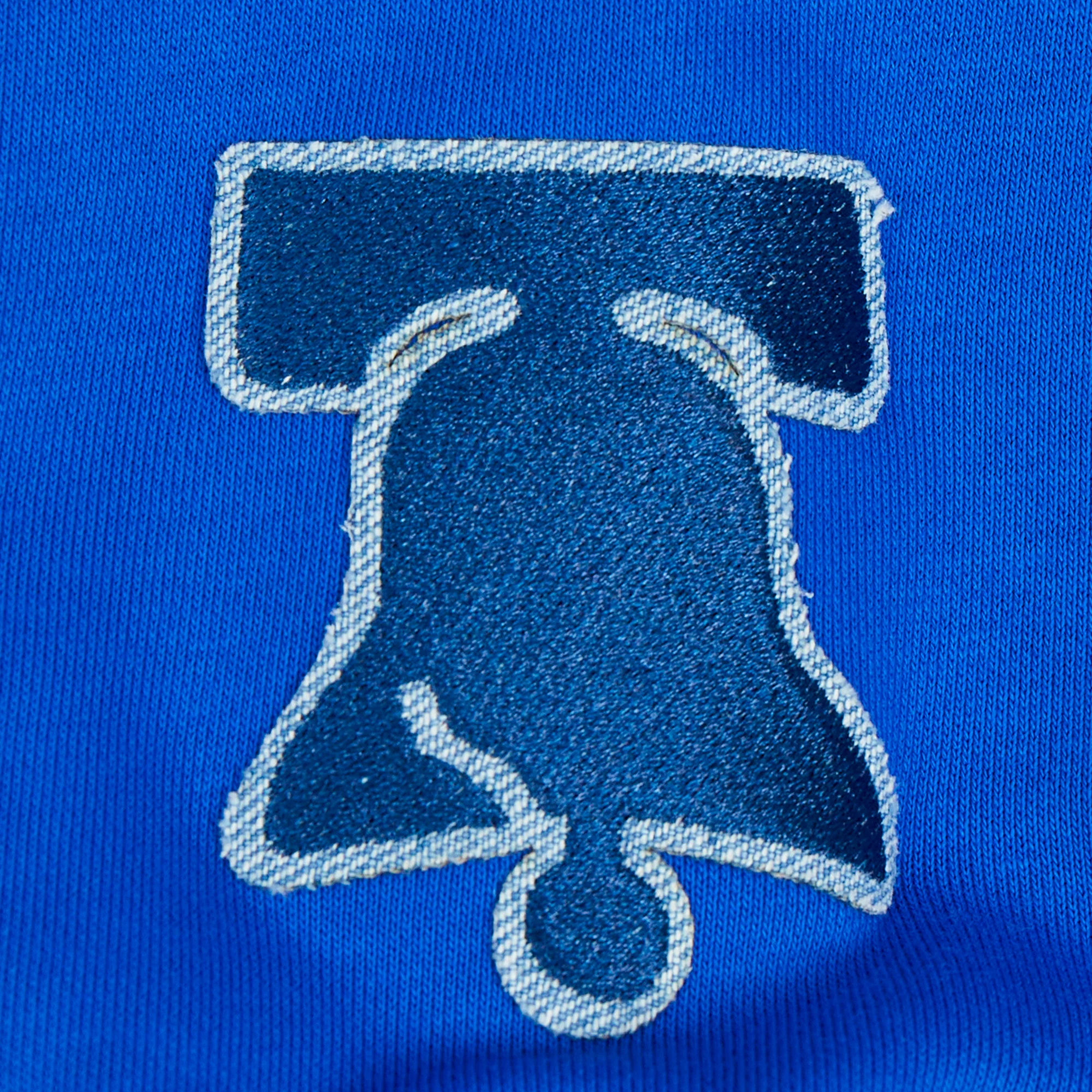 NBA PHILADELPHIA 76ERS VARSITY BLUES WOMEN'S CREWNECK (ROYAL BLUE) - Image 7
