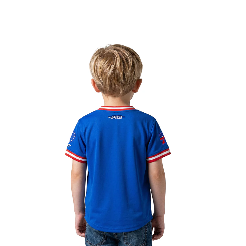 NBA PHILADELPHIA 76ERS CLASSIC TODDLER BOYS SHORT SLEEVE STRIPED RIB TEE (ROYAL BLUE/RED) - Image 2
