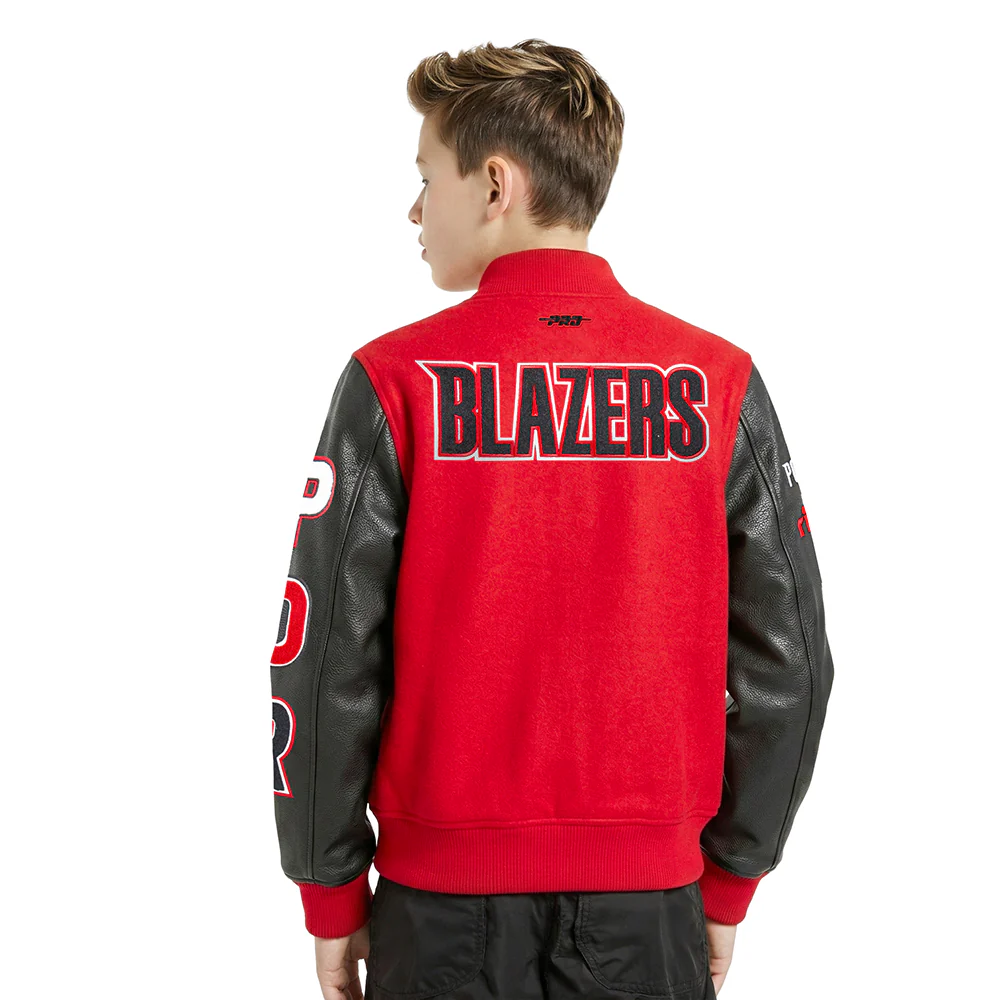 NBA PORTLAND TRAIL BLAZERS CLASSIC BIG BOYS WOOL VARSITY JACKET (RED/BLACK) - Image 2