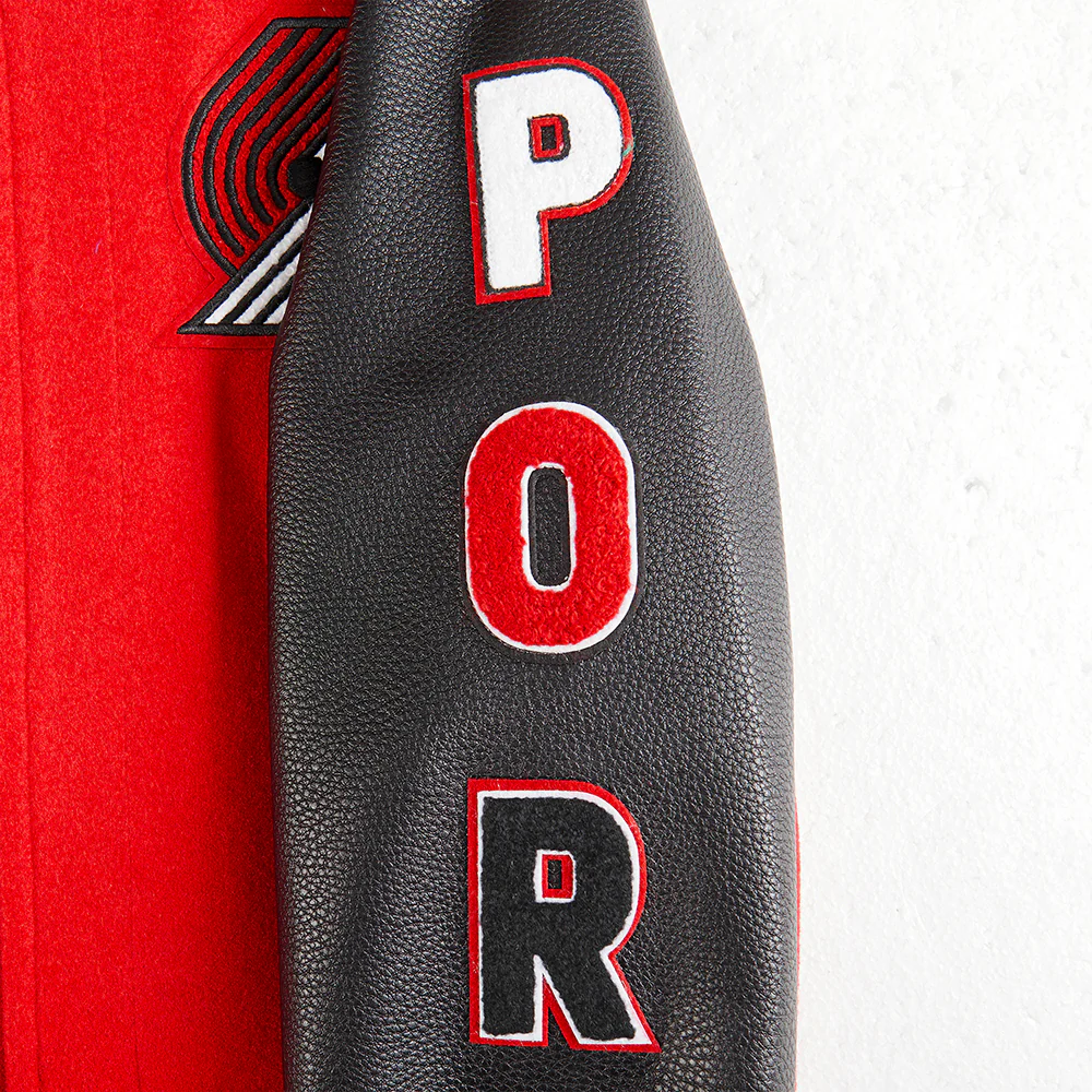 NBA PORTLAND TRAIL BLAZERS CLASSIC LITTLE BOYS WOOL VARSITY JACKET (RED/BLACK) - Image 7