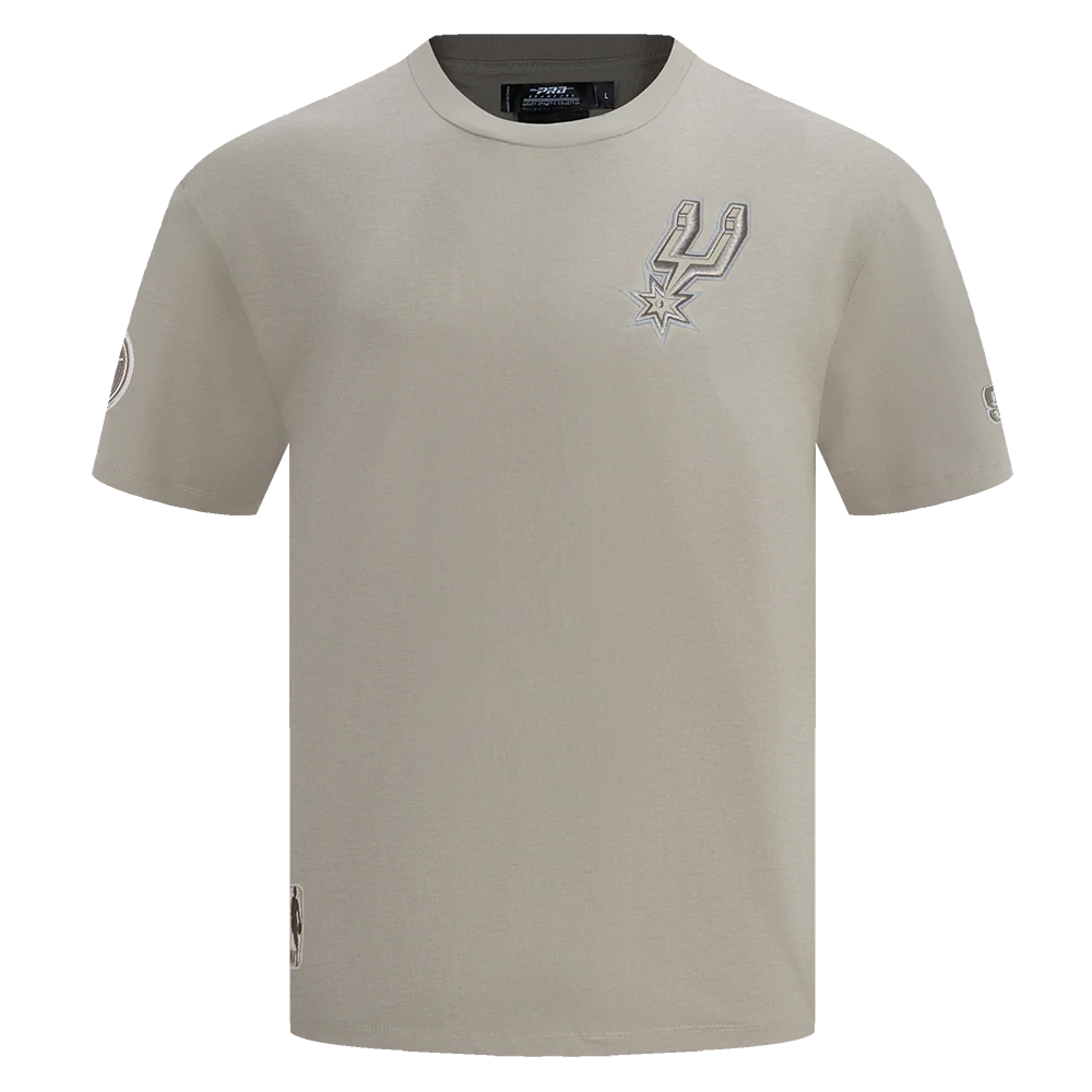 NBA SAN ANTONIO SPURS NEUTRAL MEN'S DROP SHOULDER TEE (TAUPE) - Image 3