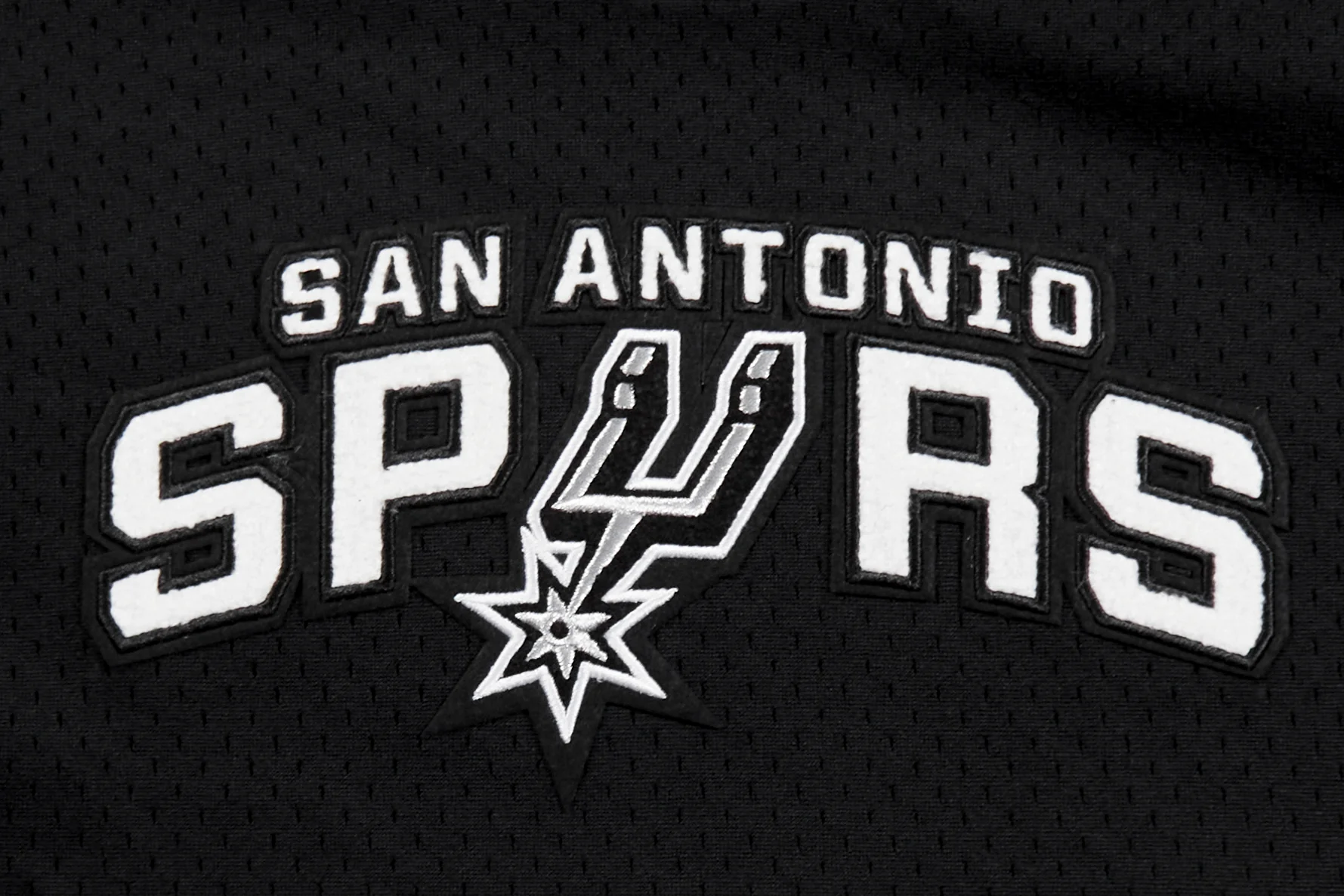 NBA SAN ANTONIO SPURS CLASSIC BIG BOYS SHORT SLEEVE STRIPED RIB TEE (BLACK/GRAY) - Image 3