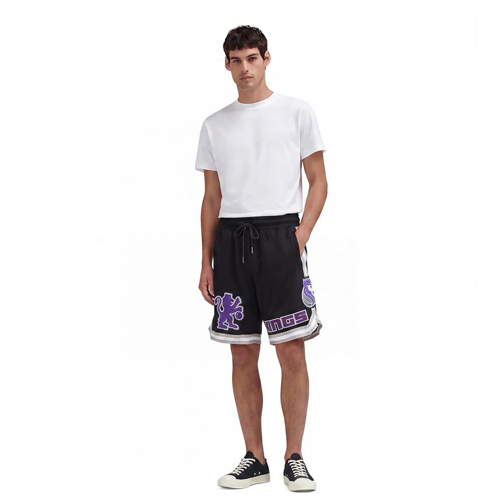 NBA SACRAMENTO KINGS CLASSIC CHENILLE MEN'S SHORT (BLACK) - Image 3