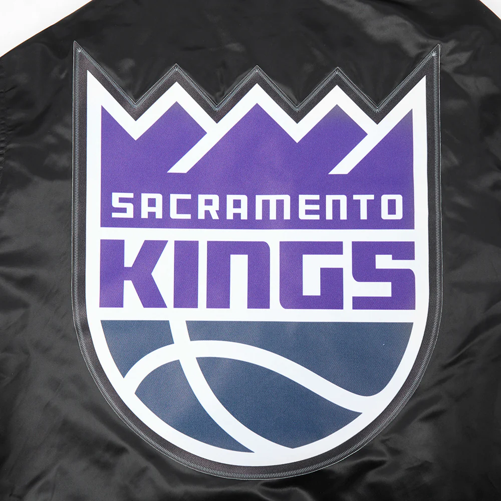 NBA SACRAMENTO KINGS TEAM BIG LOGO MEN'S SATIN JACKET (BLACK) - Image 7