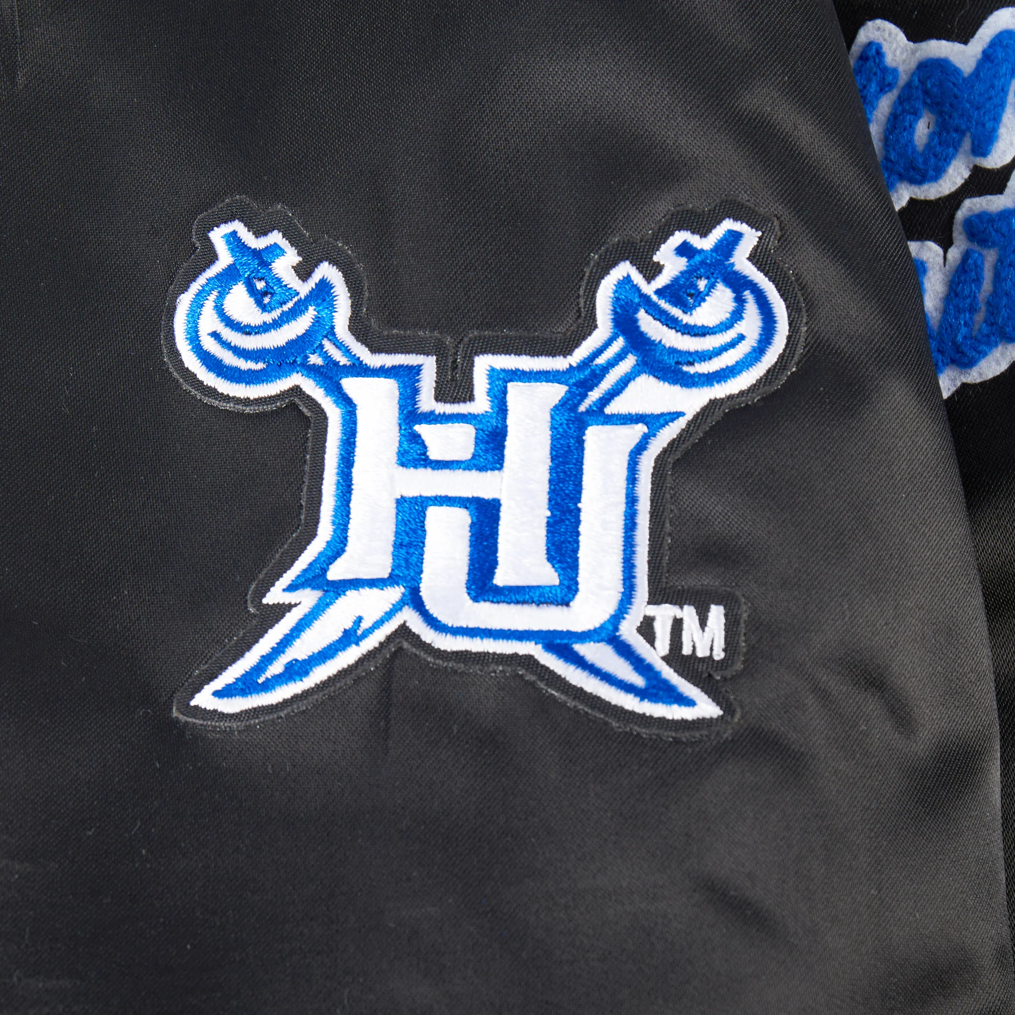 HAMPTON UNIVERSITY CLASSIC WOMEN'S RIB SATIN JACKET (BLACK/ROYAL BLUE/BLACK) - Image 7