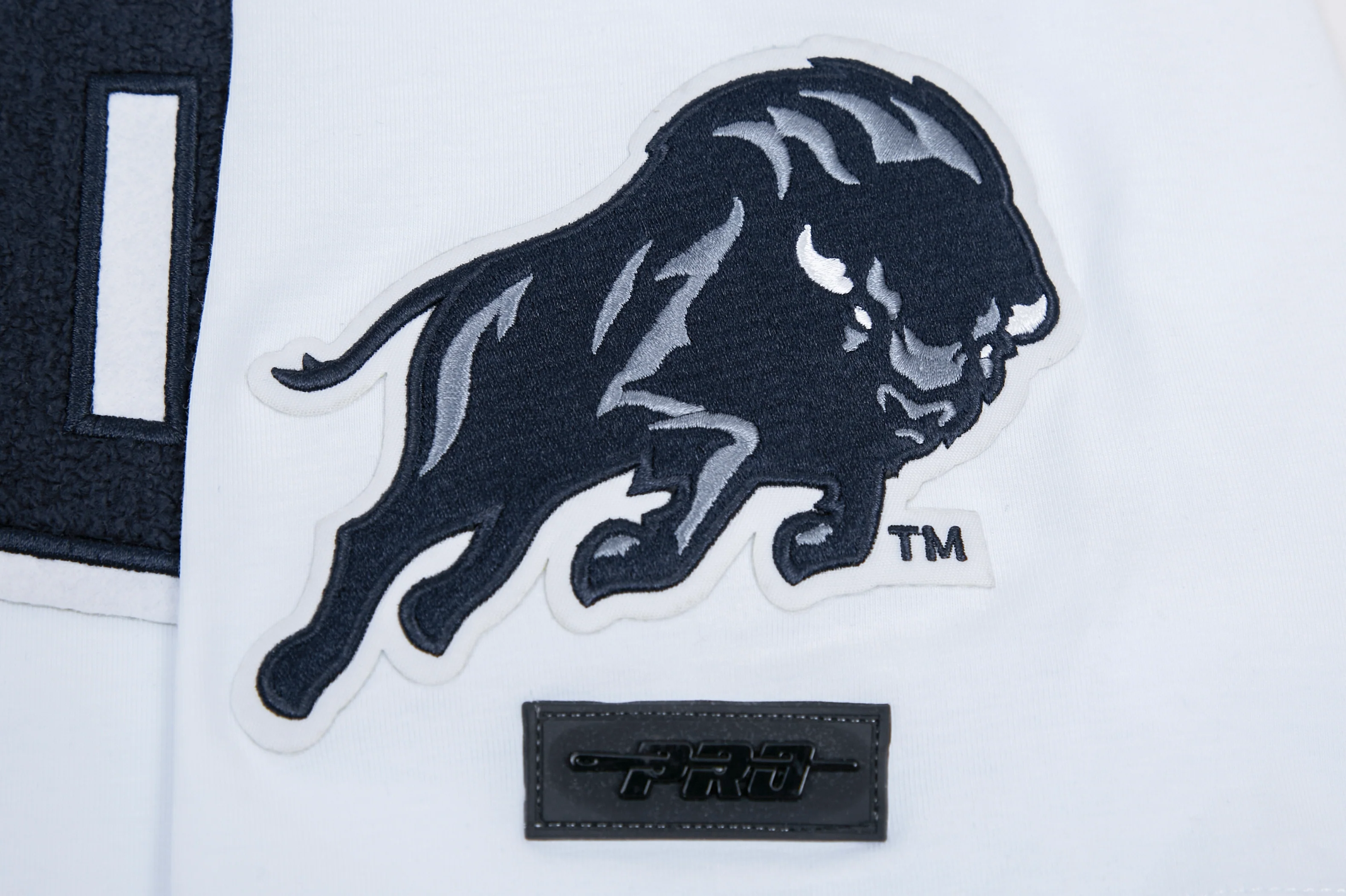 HOWARD UNIVERSITY CLASSIC MEN'S TEE (WHITE) - Image 7