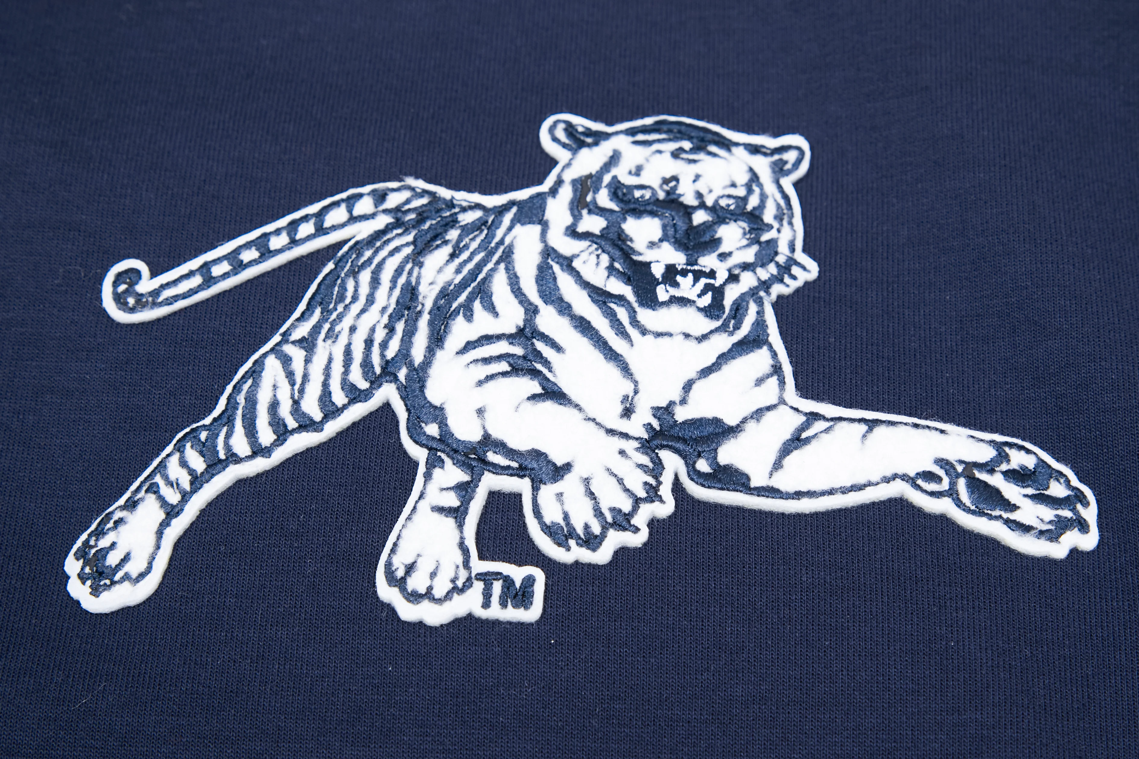 JACKSON STATE UNIVERSITY CLASSIC MEN'S PULLOVER HOODIE (MIDNIGHT NAVY) - Image 5