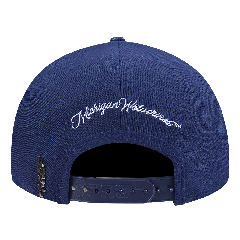 COLLEGE UNIVERSITY OF MICHIGAN VINTAGE VARSITY PINCHFRONT SNAPBACK H (MIDNIGHT NAVY) - Image 4