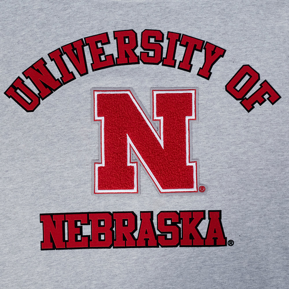 UNIVERSITY OF NEBRASKA CLASSIC MEN'S STACKED LOGO PULLOVER HOODIE (HEATHER GRAY/BLACK) - Image 5