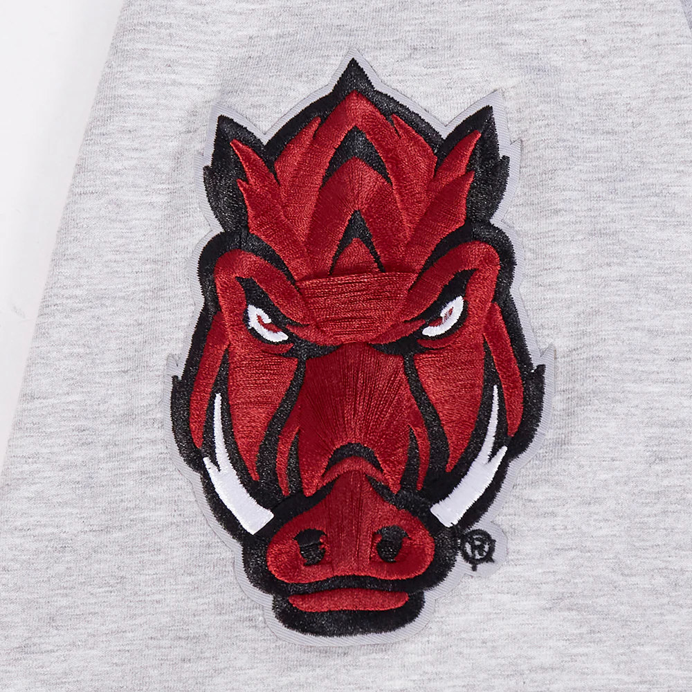 UNIVERSITY OF ARKANSAS CLASSIC MEN'S STACKED LOGO TEE (HEATHER GREY) - Image 7