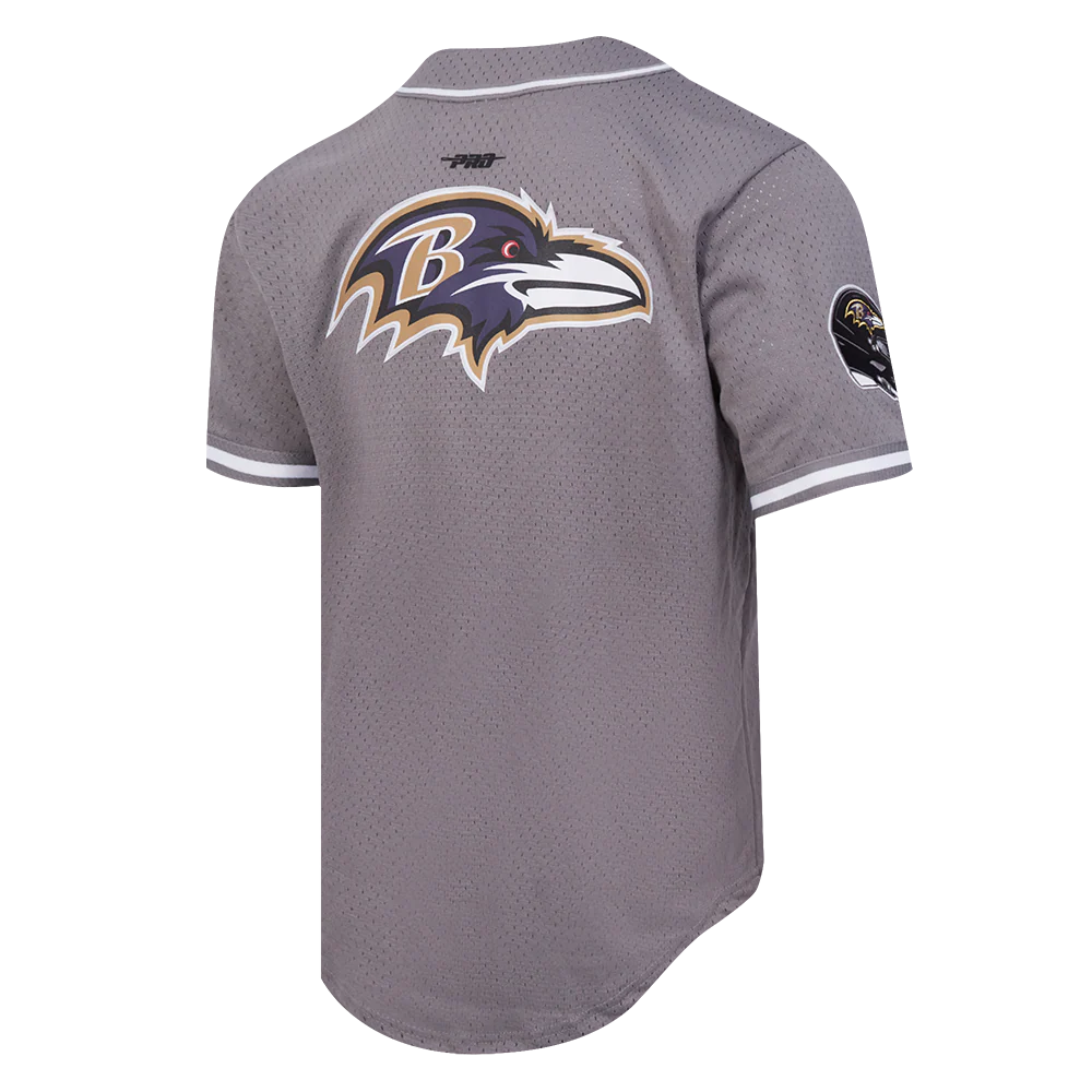 NFL BALTIMORE RAVENS SCRIPT TAIL MEN'S MESH BUTTON DOWN SHIRT (GRAY) - Image 4