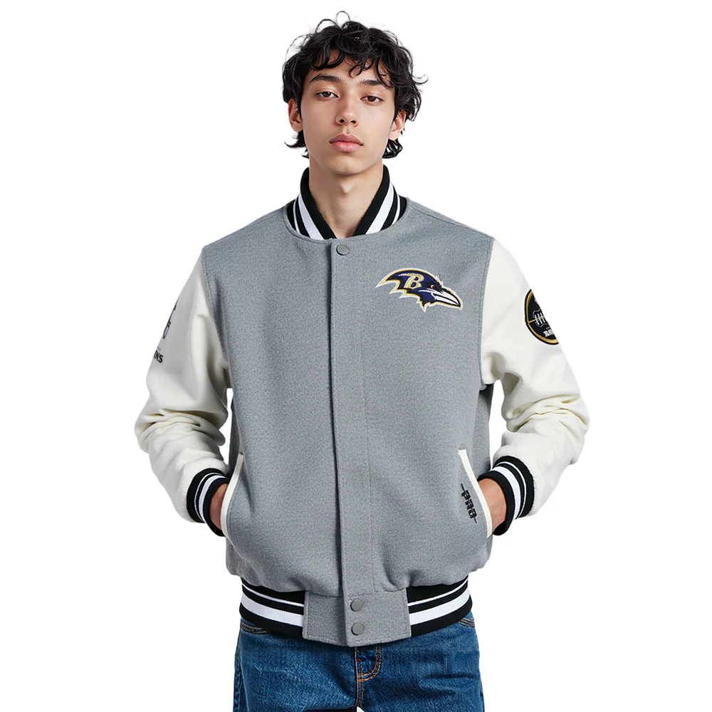 NFL BALTIMORE RAVENS OLD ENGLISH MEN'S RIB WOOL VARSITY JACKET (HEATHER GREY/WHITE/BLACK)