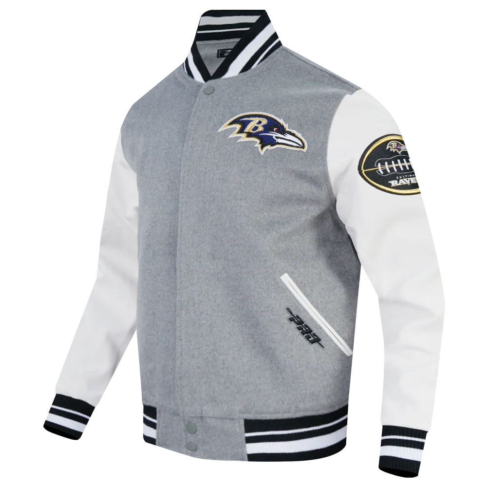 NFL BALTIMORE RAVENS OLD ENGLISH MEN'S RIB WOOL VARSITY JACKET (HEATHER GREY/WHITE/BLACK) - Image 3