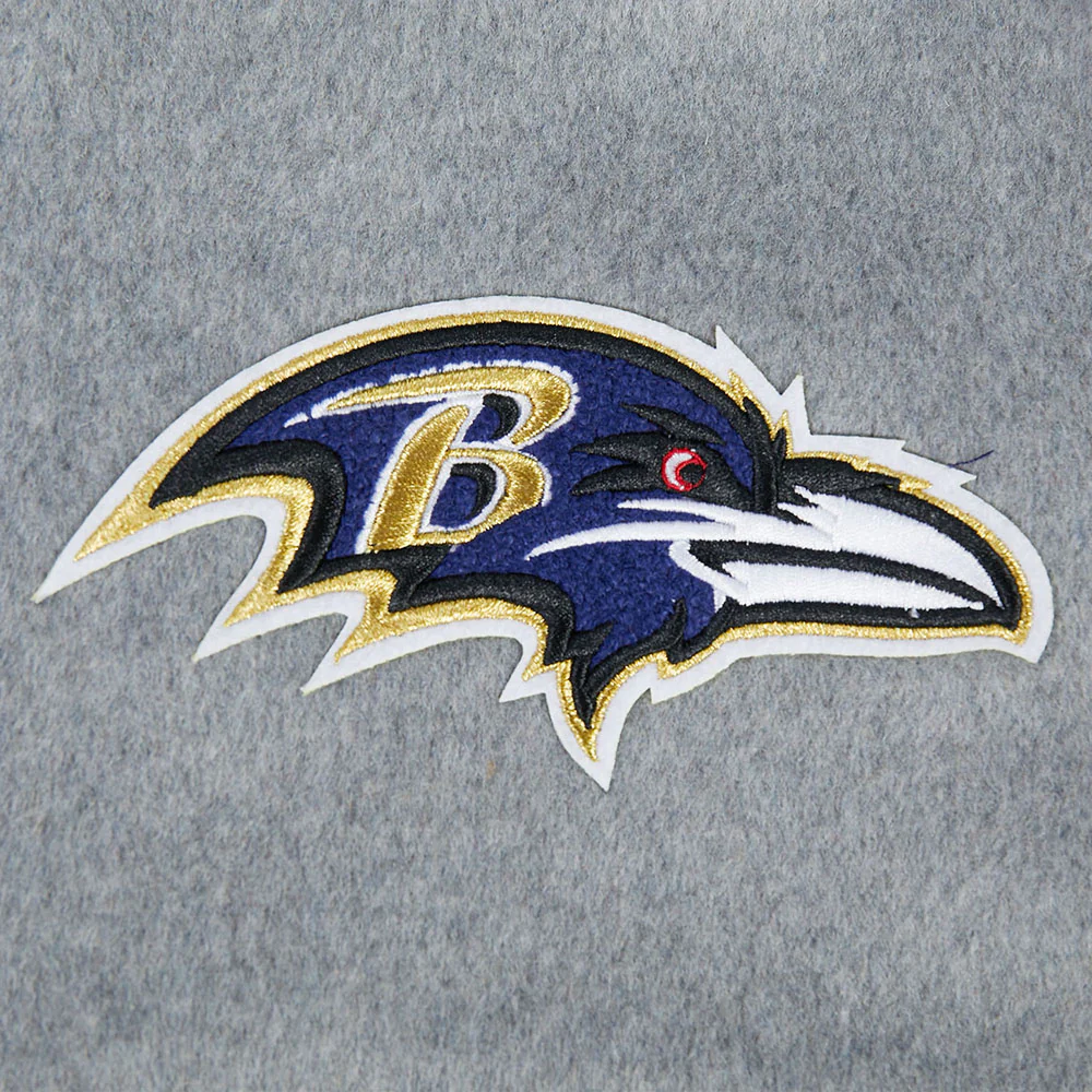 NFL BALTIMORE RAVENS OLD ENGLISH MEN'S RIB WOOL VARSITY JACKET (HEATHER GREY/WHITE/BLACK) - Image 7