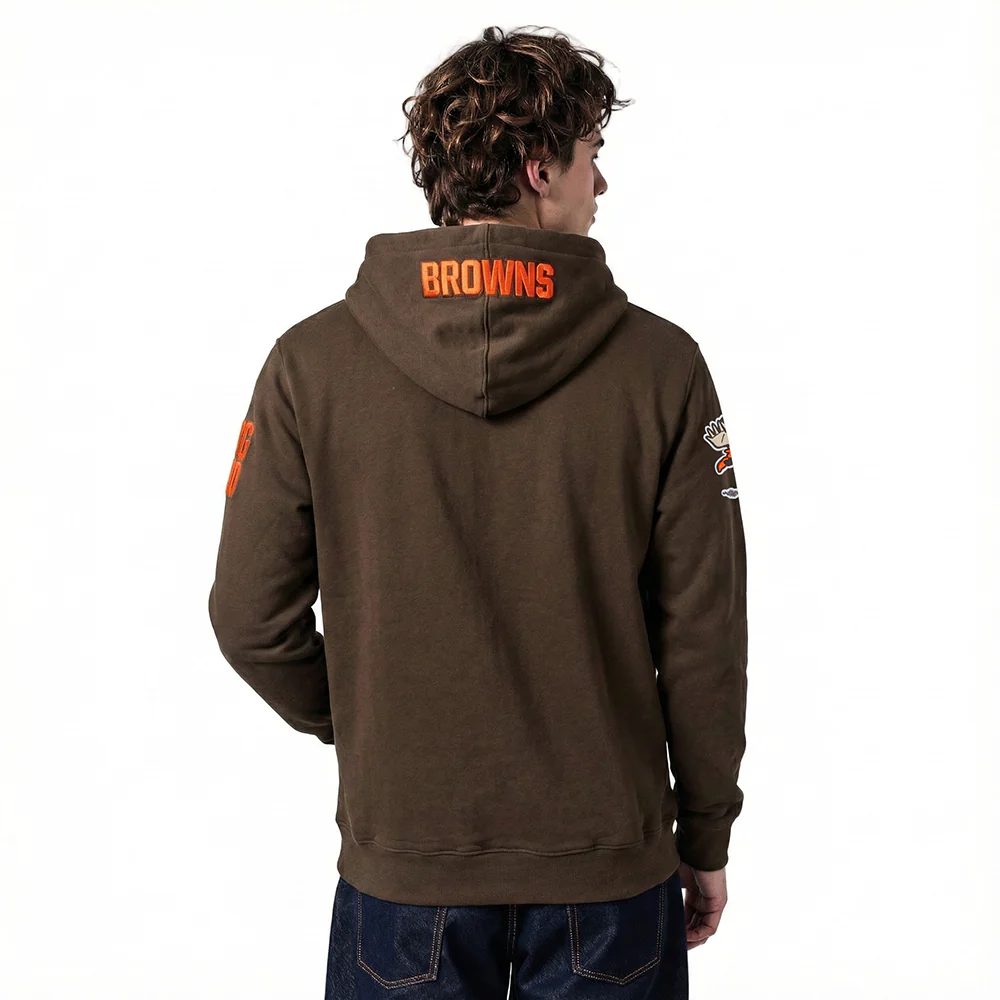 NFL CLEVELAND BROWNS OLD ENGLISH MEN'S PO HOODIE (BROWN) - Image 2