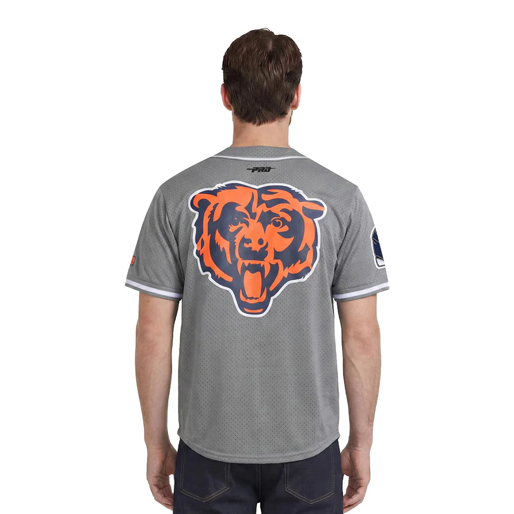 NFL CHICAGO BEARS SCRIPT TAIL MEN'S MESH BUTTON DOWN SHIRT (GRAY) - Image 2