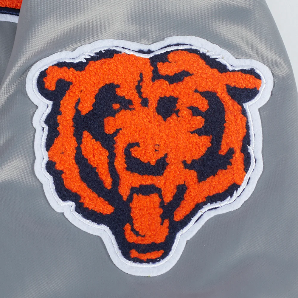 NFL CHICAGO BEARS OLD ENGLISH MEN'S RIB SATIN JACKET (GRAY) - Image 8