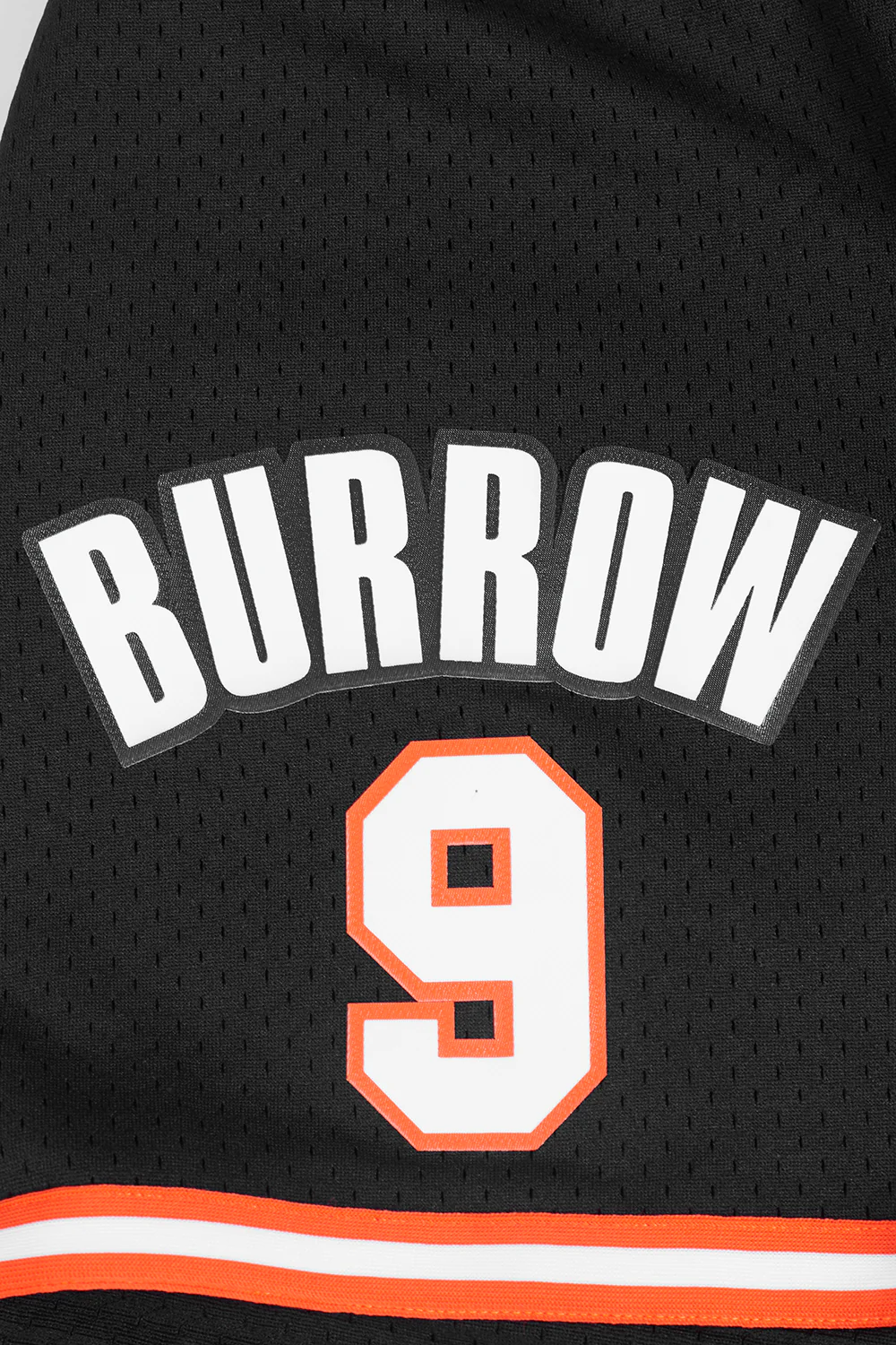 NFL CINCINNATI BENGALS JOE BURROW #9 MESH MEN'S SHORT (BLACK/ORANGE) - Image 6