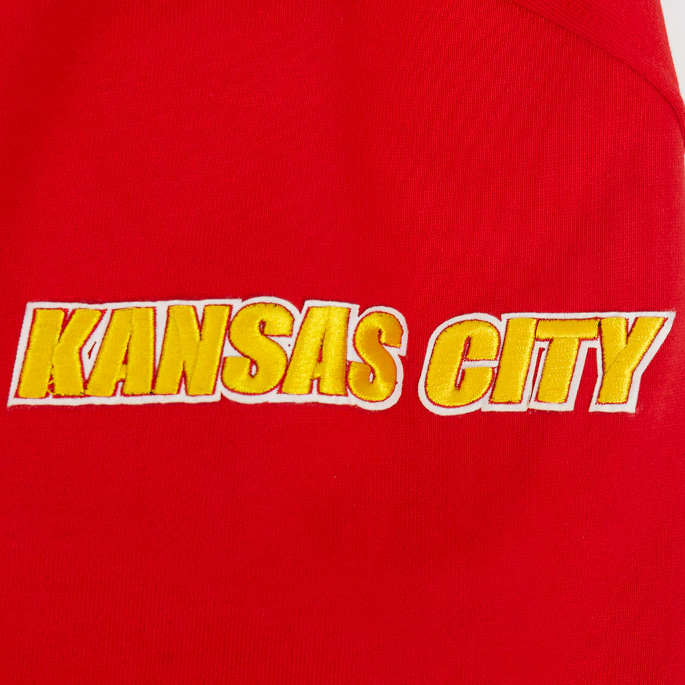 NFL KANSAS CITY CHIEFS OLD ENGLISH MEN'S CREWNECK (RED) - Image 7