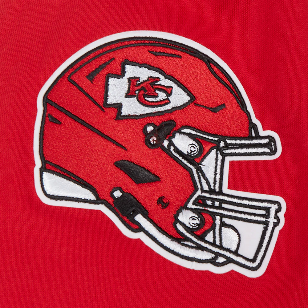 NFL KANSAS CITY CHIEFS OLD ENGLISH MEN'S PULLOVER HOODIE (RED) - Image 7