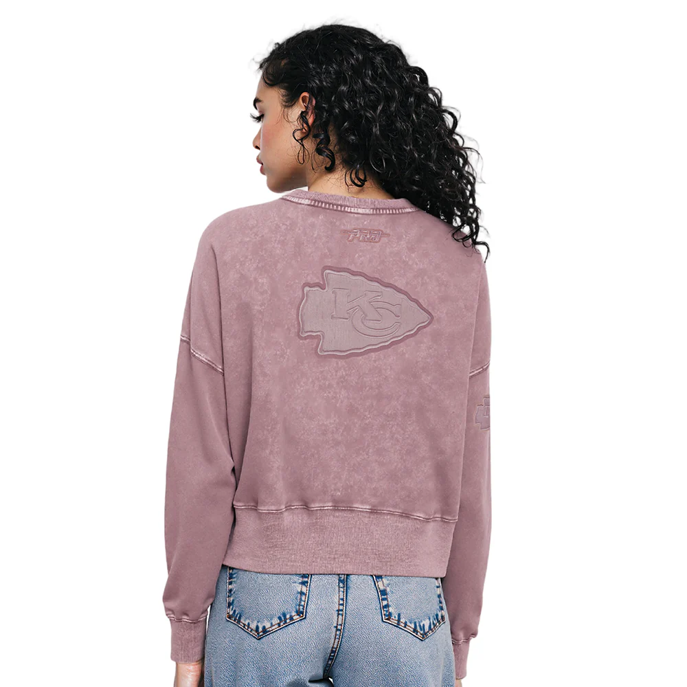 NFL KANSAS CITY CHIEFS WASHED CLASSIC WOMEN'S ENZYME WASH FT CREWNECK (WASHED MAUVE) - Image 2