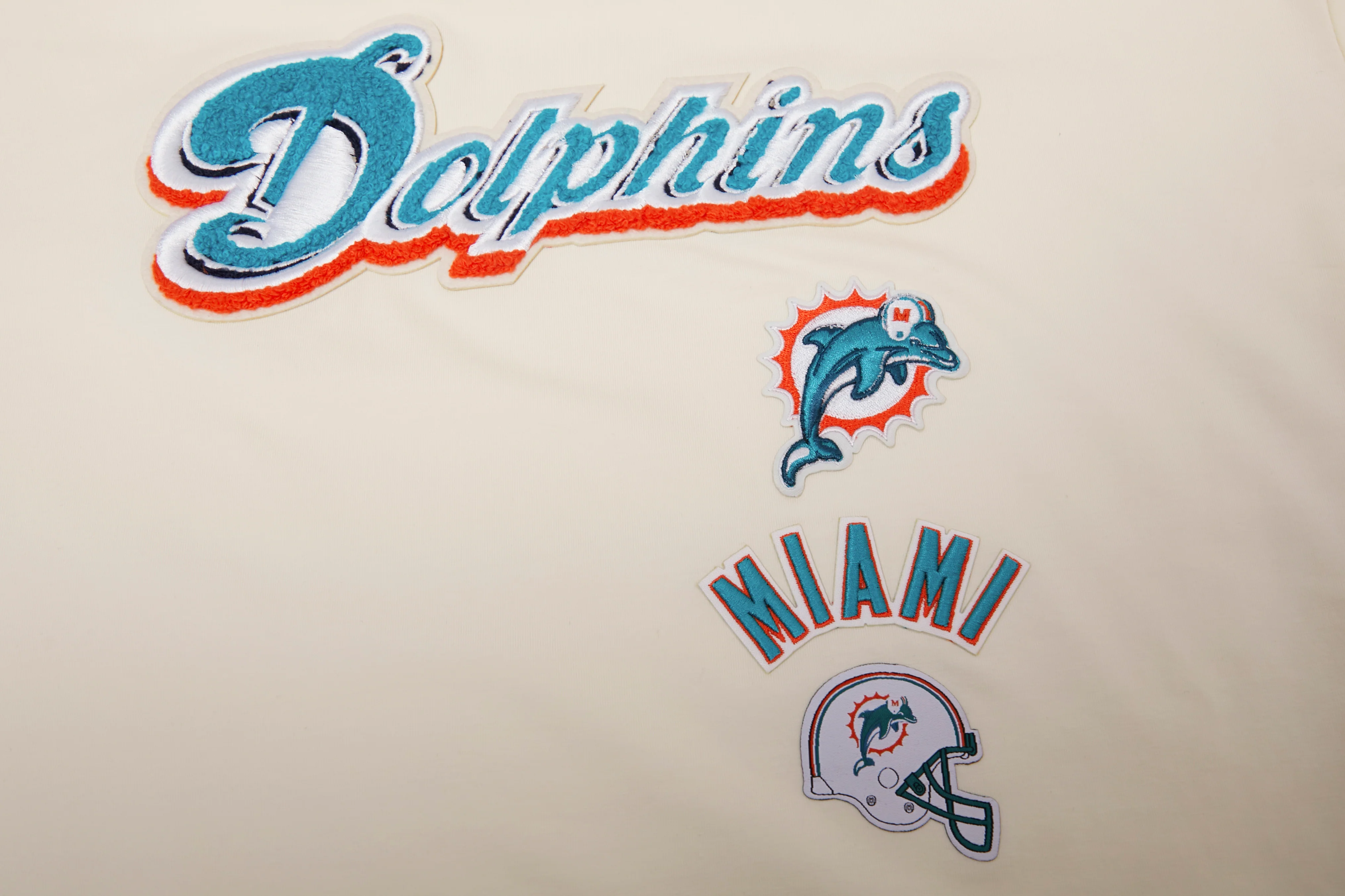 NFL MIAMI DOLPHINS RETRO CLASSIC WOMEN'S BOXY TEE (EGGSHELL) - Image 5