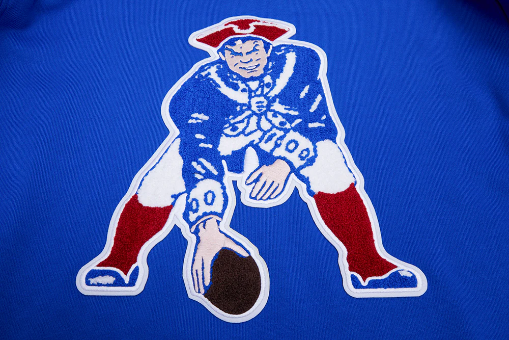 NFL NEW ENGLAND PATRIOTS RETRO CLASSIC MEN'S PULLOVER HOODIE (ROYAL BLUE/RED) - Image 9